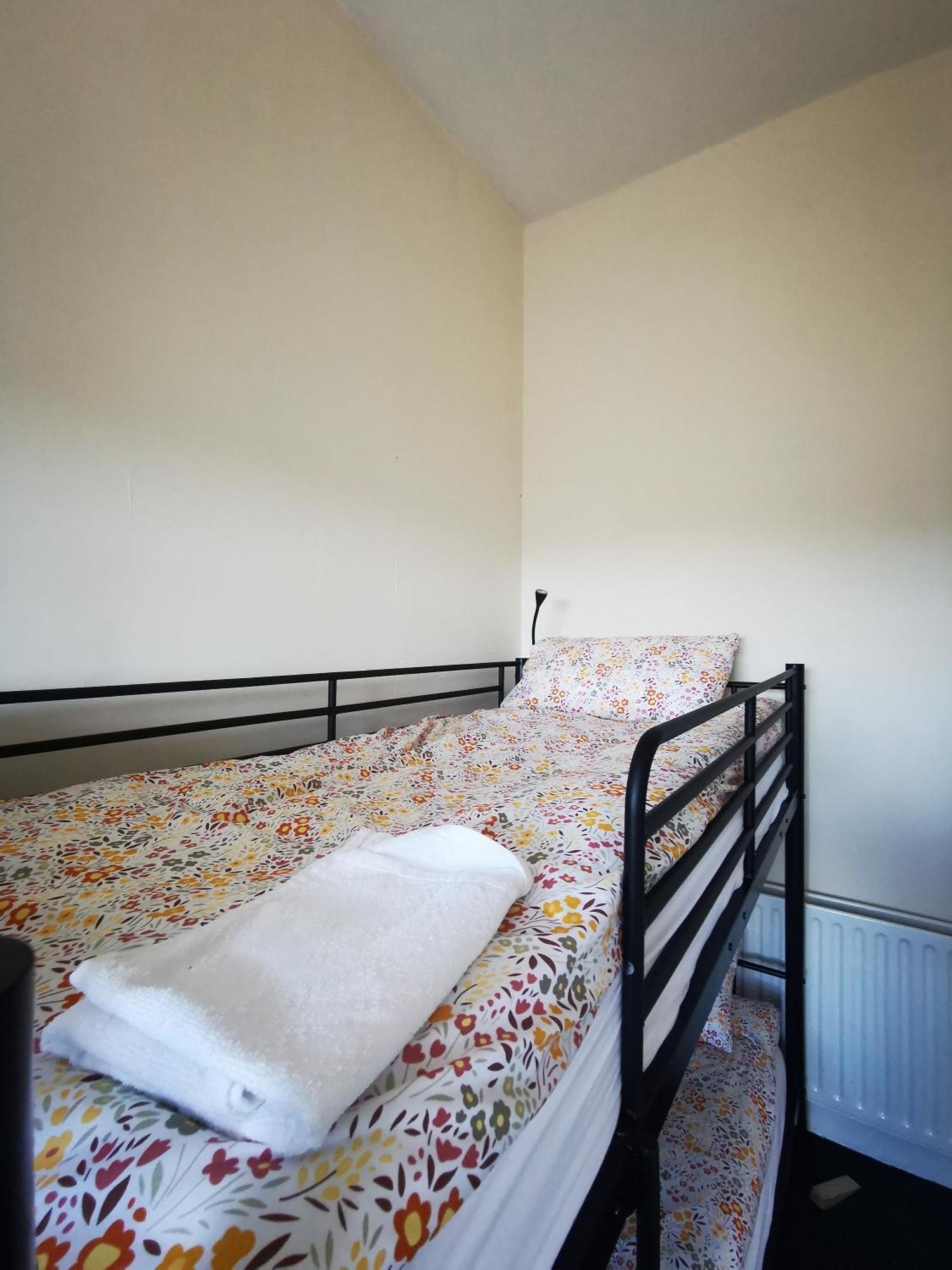 Botanic Avenue Hostel Less Than A Mile From The City Centre Belfast Exterior foto